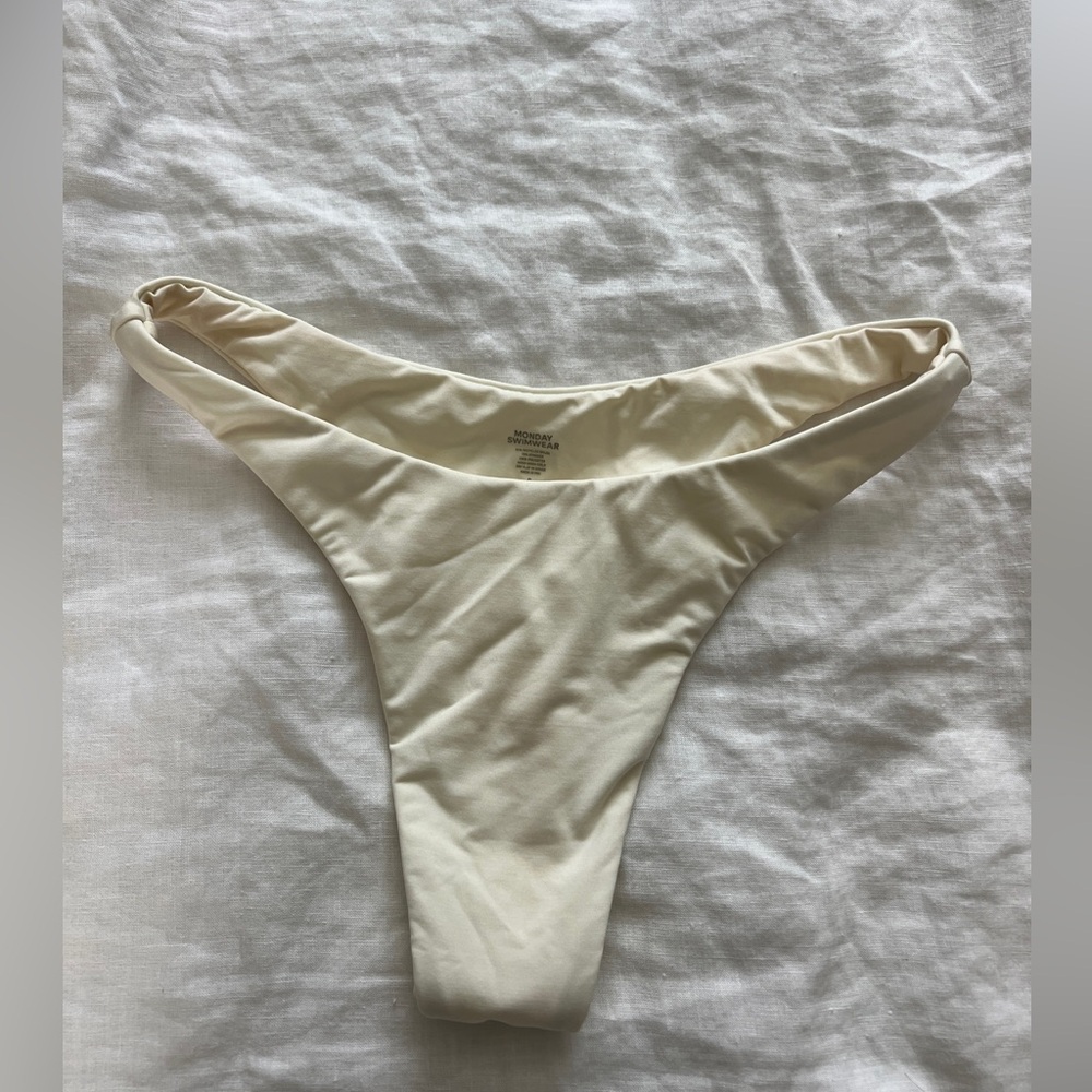 Monday Swimwear Byron Thong Size S